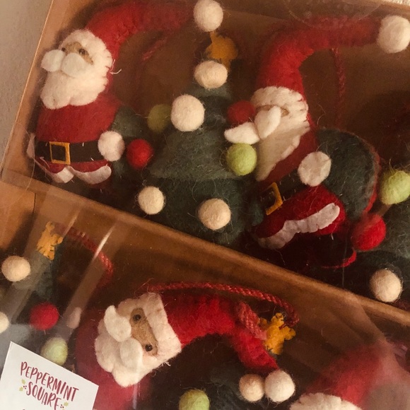 Christmas Felt Garland - Picture 4 of 4